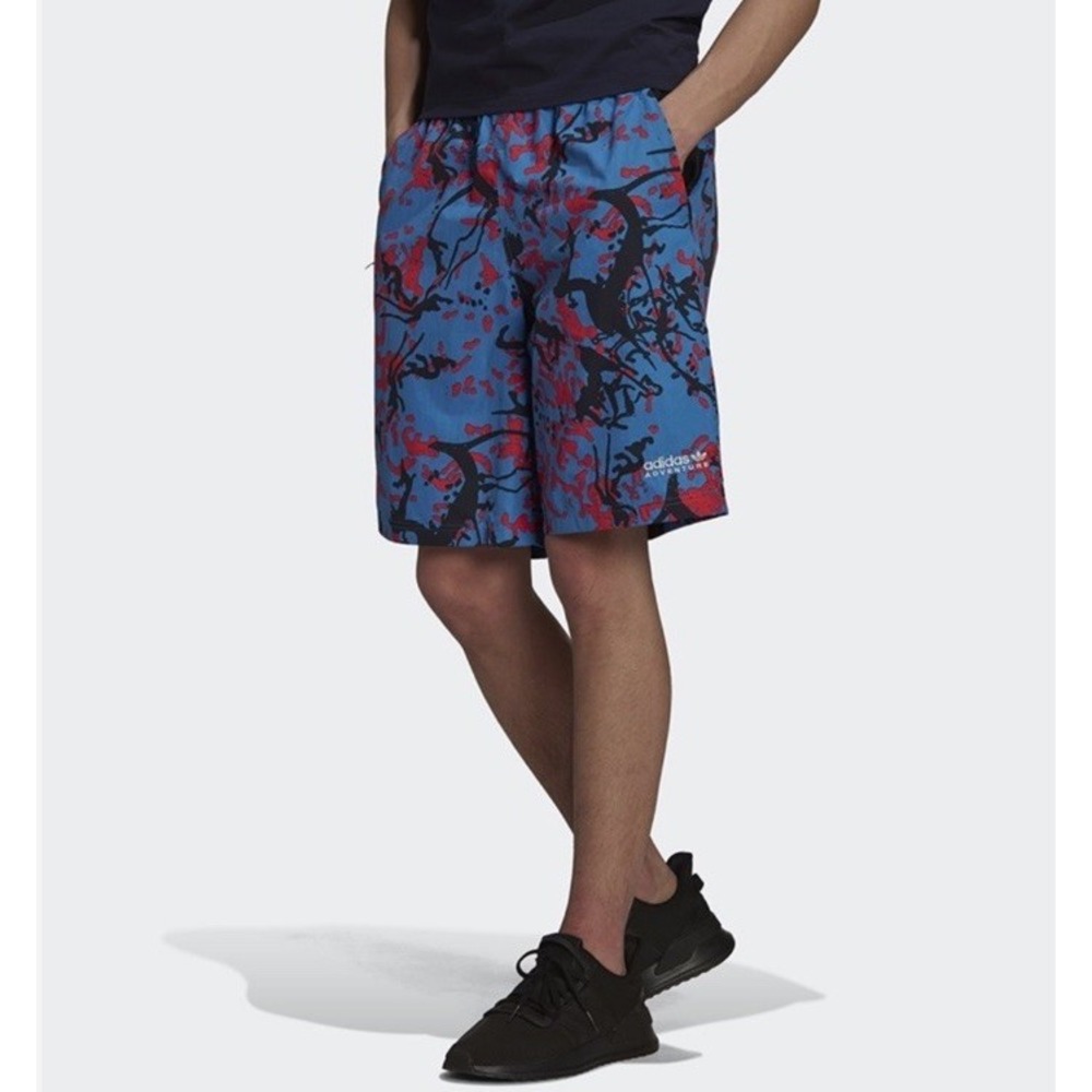 ADIDAS Adventure Archive Woven‎ Shorts Men's Small Paint Splatter Multi Color